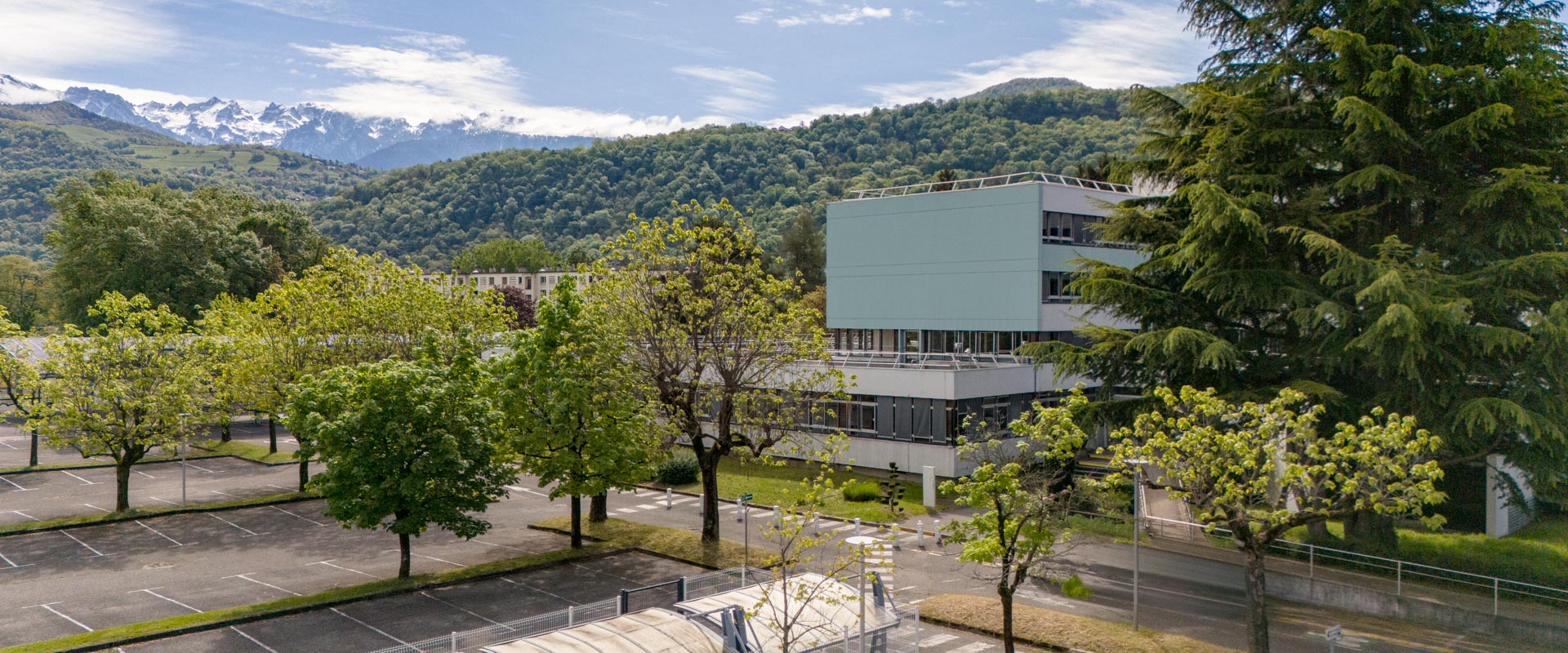 MIC CAMPUS